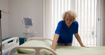 Стотици милиони левове се пилеят в болниците
